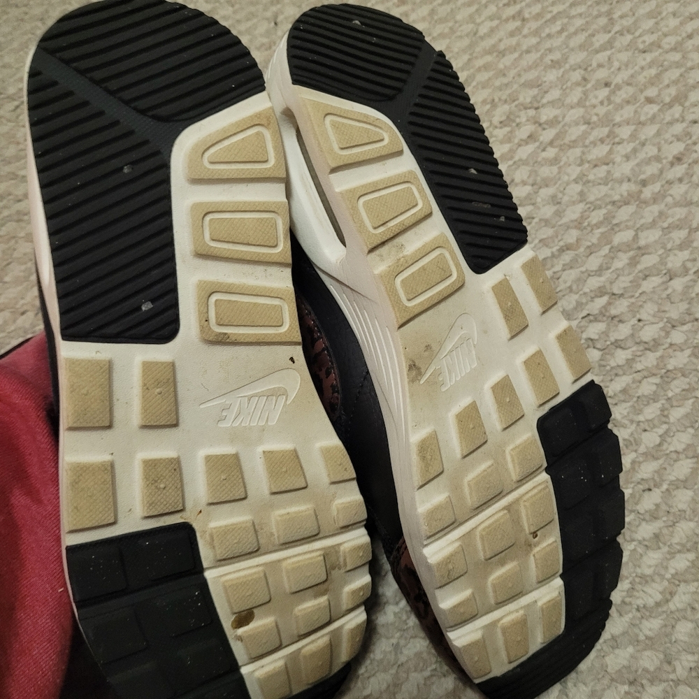 Nike Air Black Leopard Sneakers Women's 8.5 - Picture 5 of 12